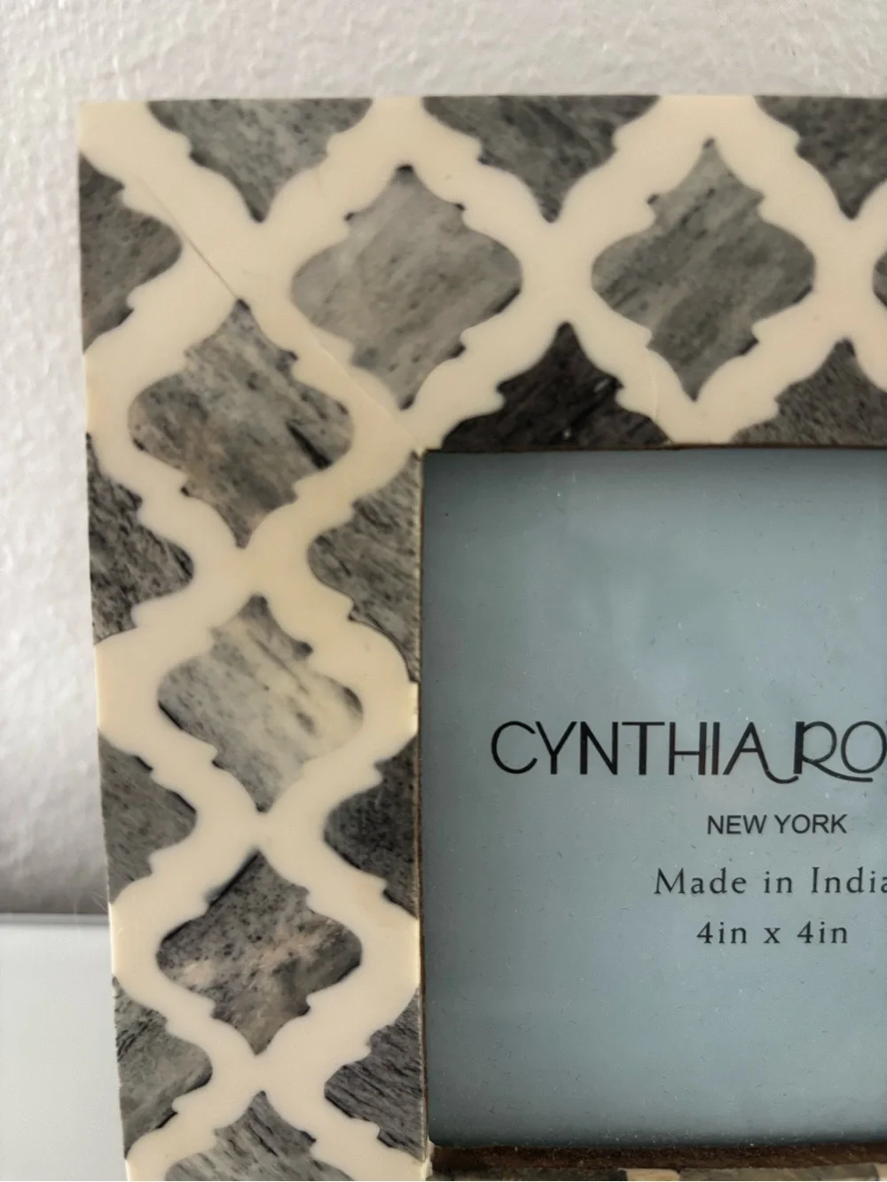 Cynthia Rowley Blue and White Bone Shell Picture Frames Made In India 4 x 4